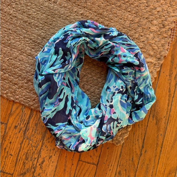 Lilly Pulitzer Accessories - Lilly Pulitzer Infinity Scarf
